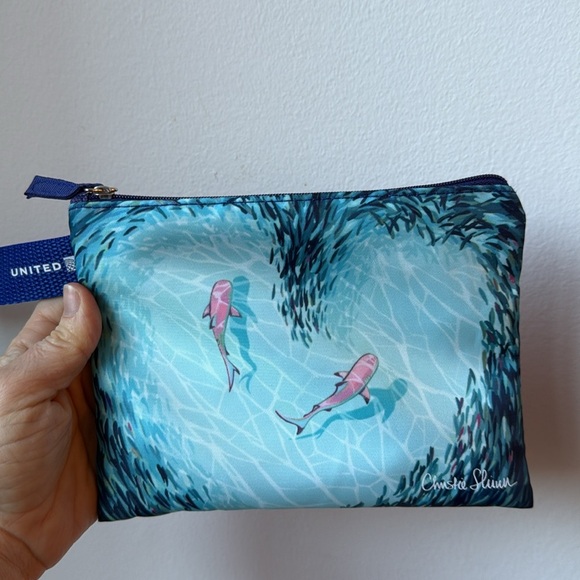 Limited Edition Christie Shinn x United Airlines Travel Case and Amenity Kit - Picture 4 of 6